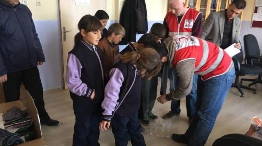 &Ccedil;ıldır Kızılay &Ccedil;ocukları Unutmadı