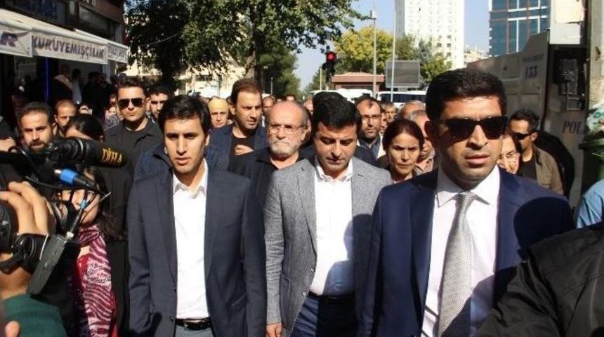 Hdp Eş Genel Başkanı Selahattin Demirtaş: