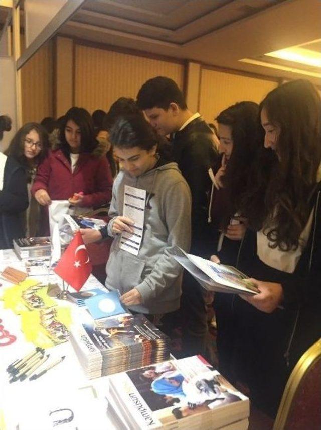 Be&uuml; Afyon Eğitim Fuarına Katıldı 1