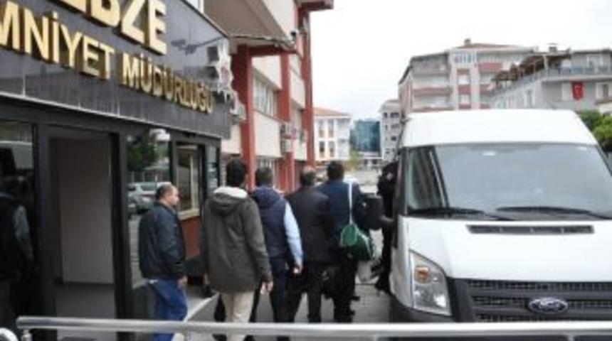 Fet&ouml;&rsquo;ye Finans Sağladığı İddia Edilen 6 İş Adamından 1&rsquo;i Tutuklandı, 1&rsquo;i Ev Hapsi Cezası Aldı