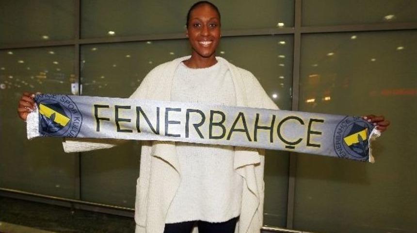 Fenerbah&ccedil;e&rsquo;nin Yeni Transferi İstanbul&rsquo;da