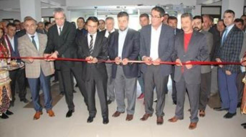 Cumhuriyet Ve Atat&uuml;rk Konulu Resim Sergisi A&ccedil;ıldı