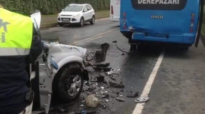 Rize&rsquo;de Trafik Kazası, 1&rsquo;i Ağır 2 Yaralı