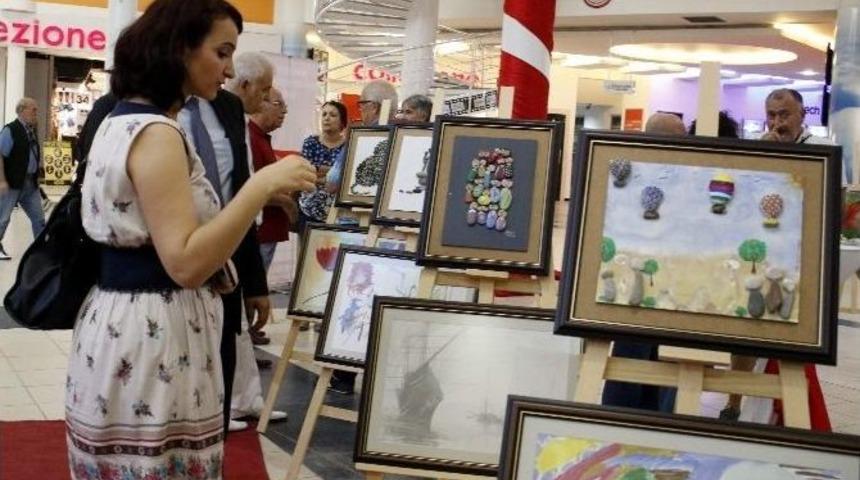 Kanser Hastalarından &rsquo;renklerin Hayatımızdaki Yeri&rsquo; Sergisi