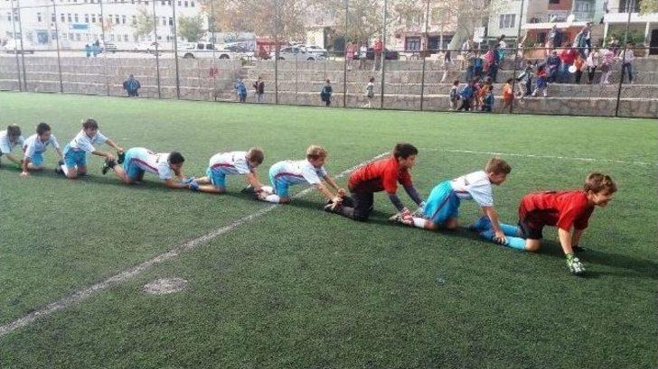 29 Ekim Cumhuriyet Kupası Minikler Futbol Basketbol Karşılaşmaları Sona Erdi G3