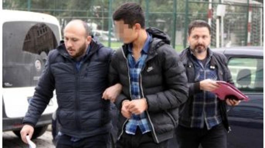 Polise Esrar Satmak İsteyen Şahıs G&ouml;zaltına Alındı