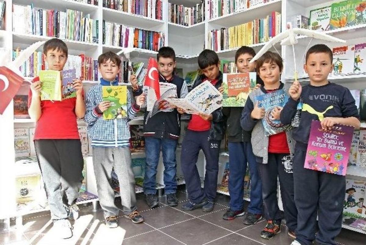 Konak&rsquo;ta &Ccedil;ocuklara Anlamlı Hediye