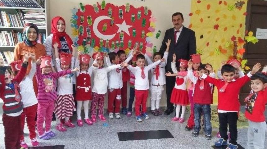 Nezaket Okulları Cumhuriyet Bayramını Kutladı