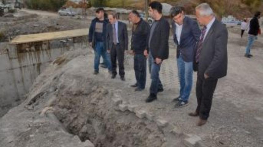 Başkan Epcim Yol Ve Alt Yapı &Ccedil;alışmalarını Denetledi