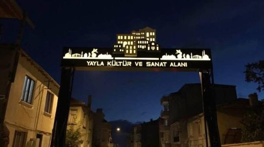 Yayla Mahallesi&rsquo;ne &ldquo;yol Takı&rdquo; Montajı Yapıldı