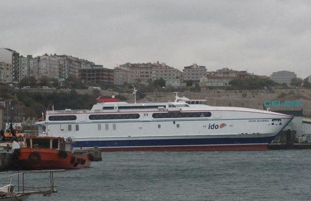 Bandırma&rsquo;da Fırtına Hayatı Olumsuz Etkiliyor 3