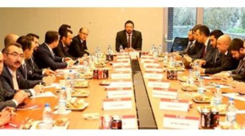 Hidayet T&uuml;rkoğlu Başkanlığındaki Tbf Y&ouml;netimi İlk Toplantısını Yaptı