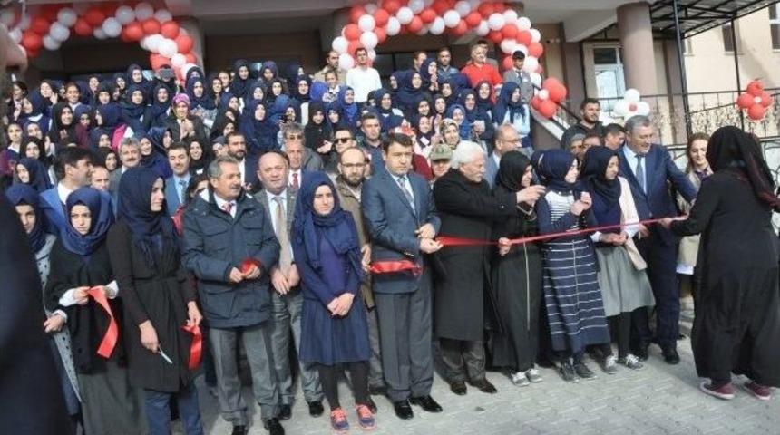 Eleşkirt&rsquo;te Toplu Okul A&ccedil;ılışı