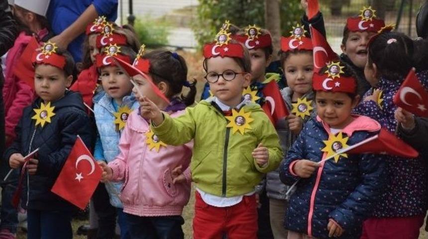 Kreş Ve G&uuml;nd&uuml;z Bakımevi&rsquo;nde 29 Ekim Coşkusu
