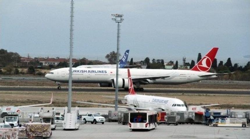 Abd&rsquo;de İntihar Eden Thy Hostesinin Cenazesi T&uuml;rkiye&rsquo;ye Getirildi