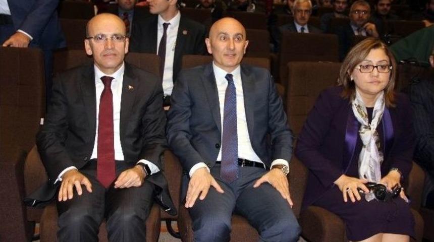 Hku&rsquo;da &rsquo;islami Muhasebe Ve Finans&rsquo; Konferansı