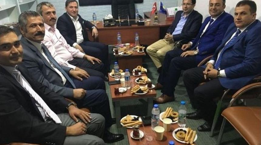 Yavuzeli Kaymakamı Yavuz, Ziraat M&uuml;hendisleri Odası&rsquo;nı Ziyaret Etti