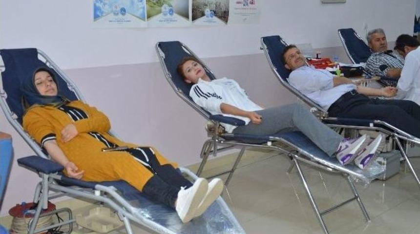 Niksar&rsquo;da Kyk &Ouml;ğrencilerinden Kan Bağışı