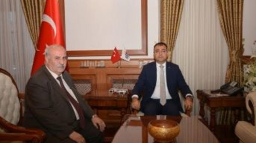 &Ouml;zbay&rsquo;dan Vali Toprak&rsquo;a Veda Ziyareti