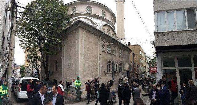 Rusçuk Camii 39 Yıl Sonra Avluya Kavuştu