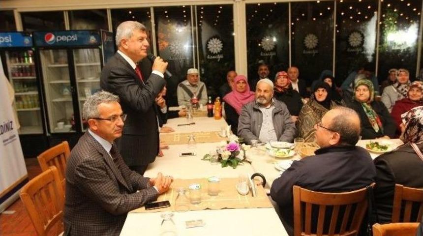 Başkan Karaosmanoğlu Ve Köşker, Gebzeli Hacıları Ağırladı