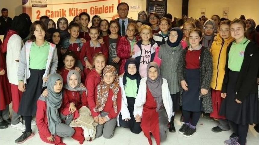 Canik&rsquo;te &rsquo;kitap G&uuml;nleri&rsquo; Başladı