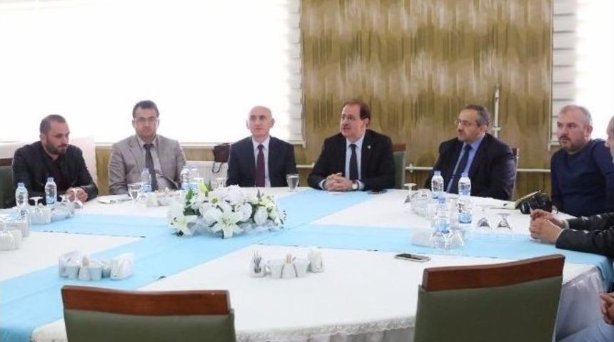 Rekt&ouml;r Coşkun Basın Mensuplarıyla Biraraya Geldi