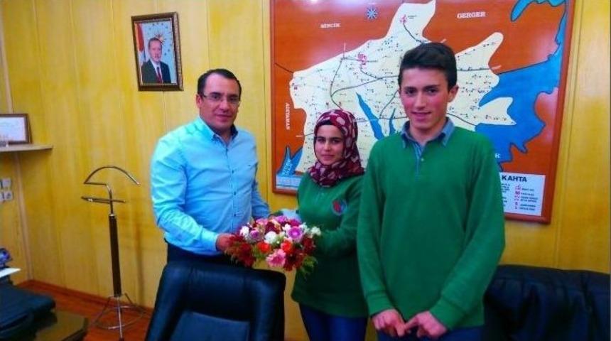 &Ouml;ğrencilerden Kaymakam Kaya&rsquo;ya Teşekk&uuml;r Ziyareti