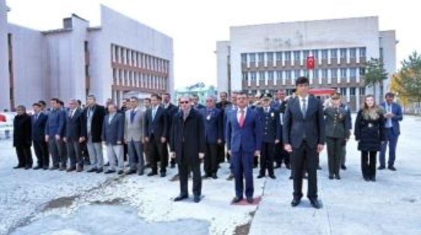 Cumhuriyetin 93. Yıl D&ouml;n&uuml;m Etkinlikleri &Ccedil;elenk Sunumuyla Başladı