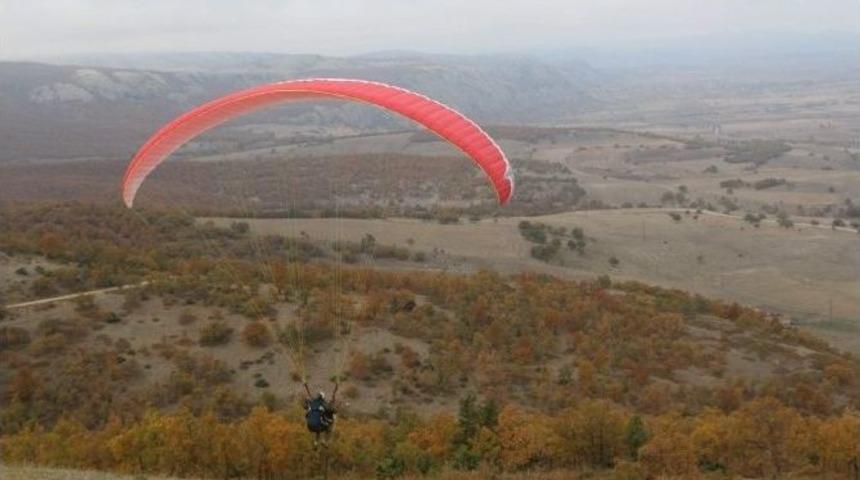 Milletvekilinden Havada 29 Ekim Kutlaması