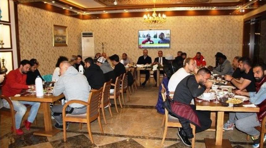 Yeni Malatyaspor&rsquo;a Moral Yemeği