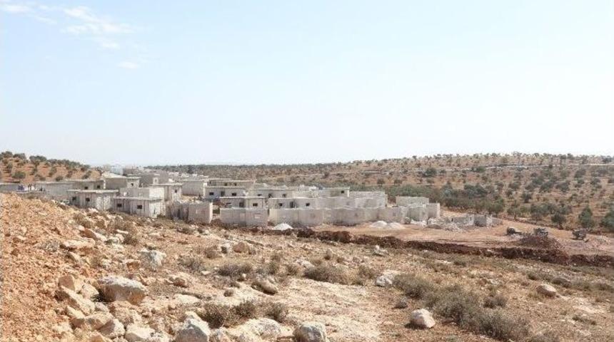 İhh Ve Katar Raf Kurumu Suriye&rsquo;de K&ouml;y İnşa Ediyor