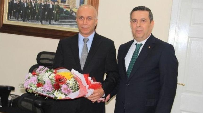 Hakkari Emniyet M&uuml;d&uuml;rl&uuml;ğ&uuml;nde Devir Teslim T&ouml;reni