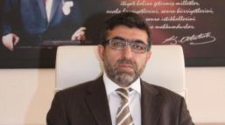 Ne&uuml; İlahiyat Fak&uuml;ltesi Dekanı G&ouml;zaltına Alındı