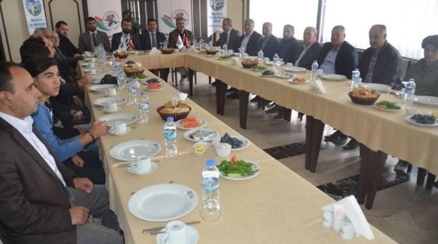 Malatya İli S&uuml;t &Uuml;reticileri Birliği Başkanı Aziz Kurtoğlu,