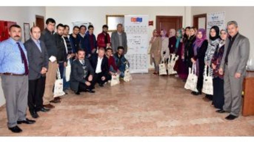 Gen&ccedil; Girişimciler, Adaptesk Sertifikalarını Aldılar