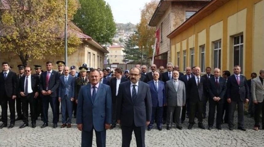 Bayburt&rsquo;ta Cumhuriyet&rsquo;in 93. Yıld&ouml;n&uuml;m&uuml; Kutlanıyor