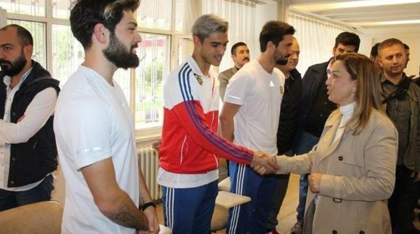 Yeni Malatyaspor&rsquo;a Moral Ziyareti