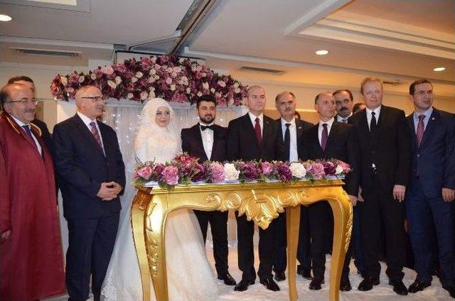 Bakan Soylu: &ldquo;elimizde Pkk&rsquo;nın &Ouml;nemli D&uuml;zeydeki Y&ouml;neticilerinden Birisi Var&rdquo; 2