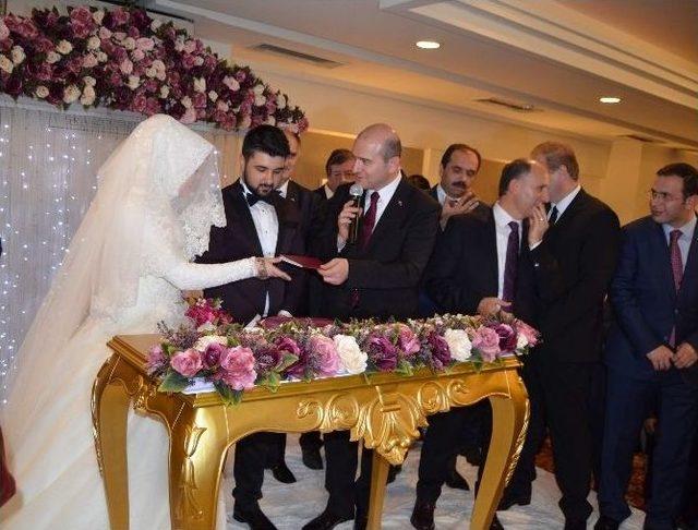 Bakan Soylu: &ldquo;elimizde Pkk&rsquo;nın &Ouml;nemli D&uuml;zeydeki Y&ouml;neticilerinden Birisi Var&rdquo; 3