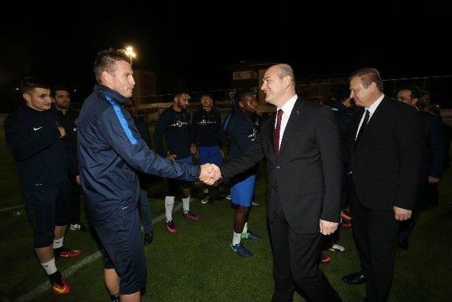 İçişleri Bakanı Süleyman Soylu, Trabzonspor’u Ziyaret Etti