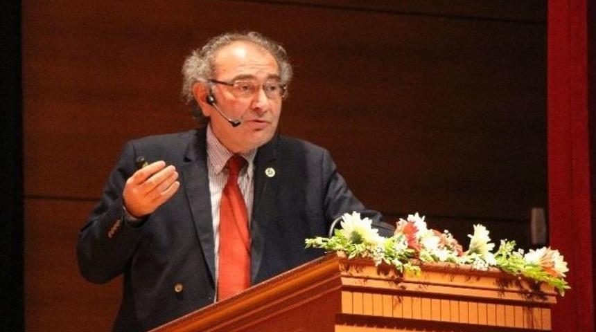 Nevzat Tarhan&rsquo;dan 15 Temmuz&rsquo;a "ila&ccedil; Gibidir" Yorumu