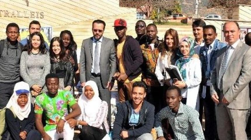 &Ouml;ğrenci Toplulukları Tanıtım G&uuml;n&uuml;nde Buluştu