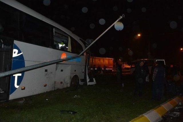 Fatsa’da Otobüs İle Midibüs Çarpıştı: 6 Yaralı