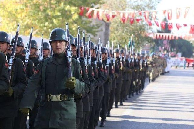 Isparta’da 29 Ekim Coşkusu