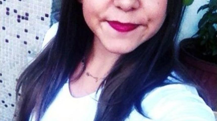 40 G&uuml;nd&uuml;r Kayıp Olan 16 Yaşındaki Kızını Arıyor