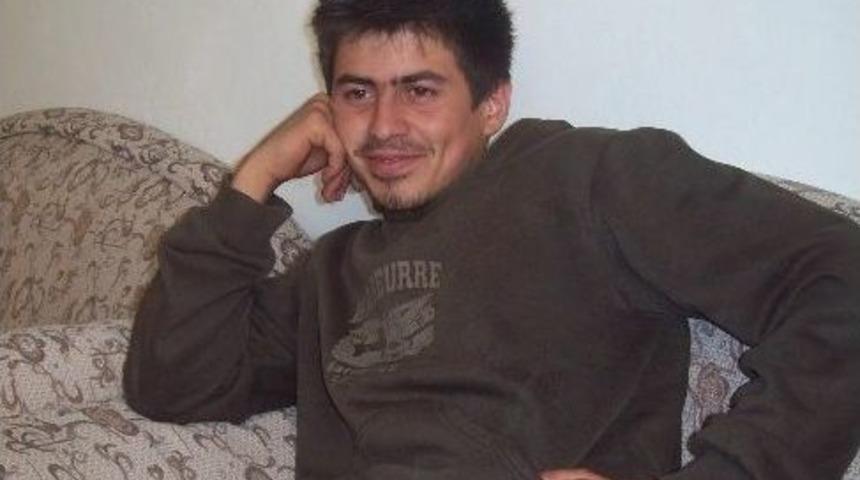 İki &Ccedil;ocuk Babası İla&ccedil; İ&ccedil;erek İntihar Etti