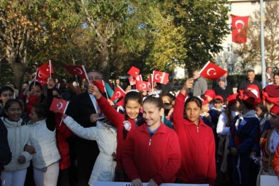 L&uuml;leburgaz&rsquo;da 29 Ekim Coşkuyla Kutlandı