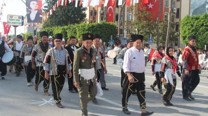 D&ouml;rtyol&rsquo;da Cumhuriyet Bayramı Kutlandı