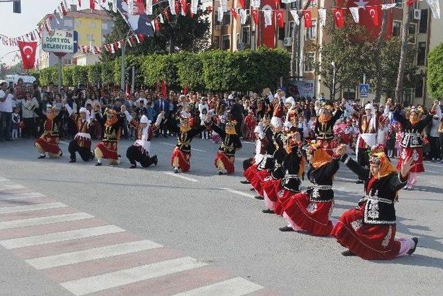 Dörtyol’da Cumhuriyet Bayramı Kutlandı